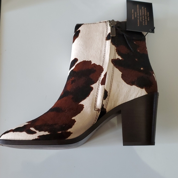 NWT FRYE Georgia Cow Print Bootie Cream/Brown - Picture 5 of 15